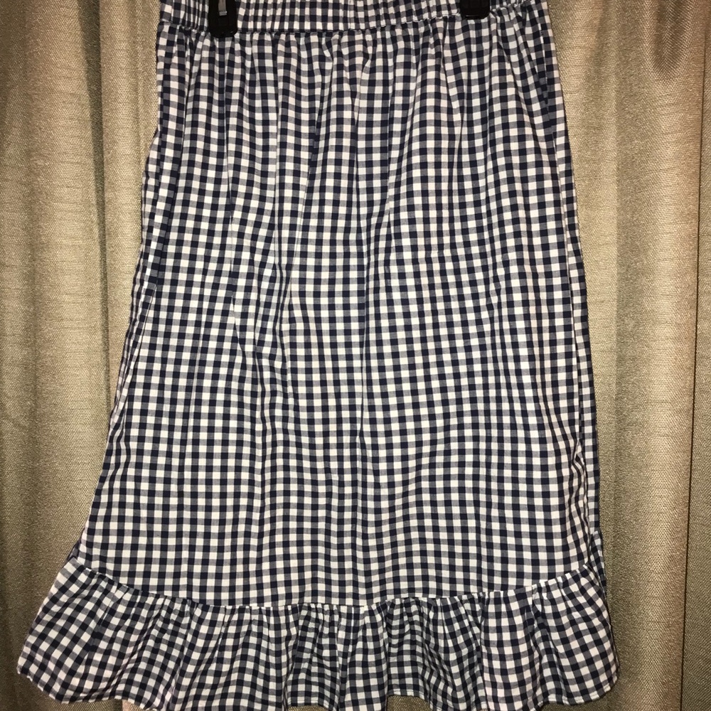 Skirt - Picture 2 of 4